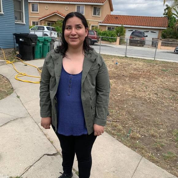 Meet your Posher, Eva - Picture 1 of 1